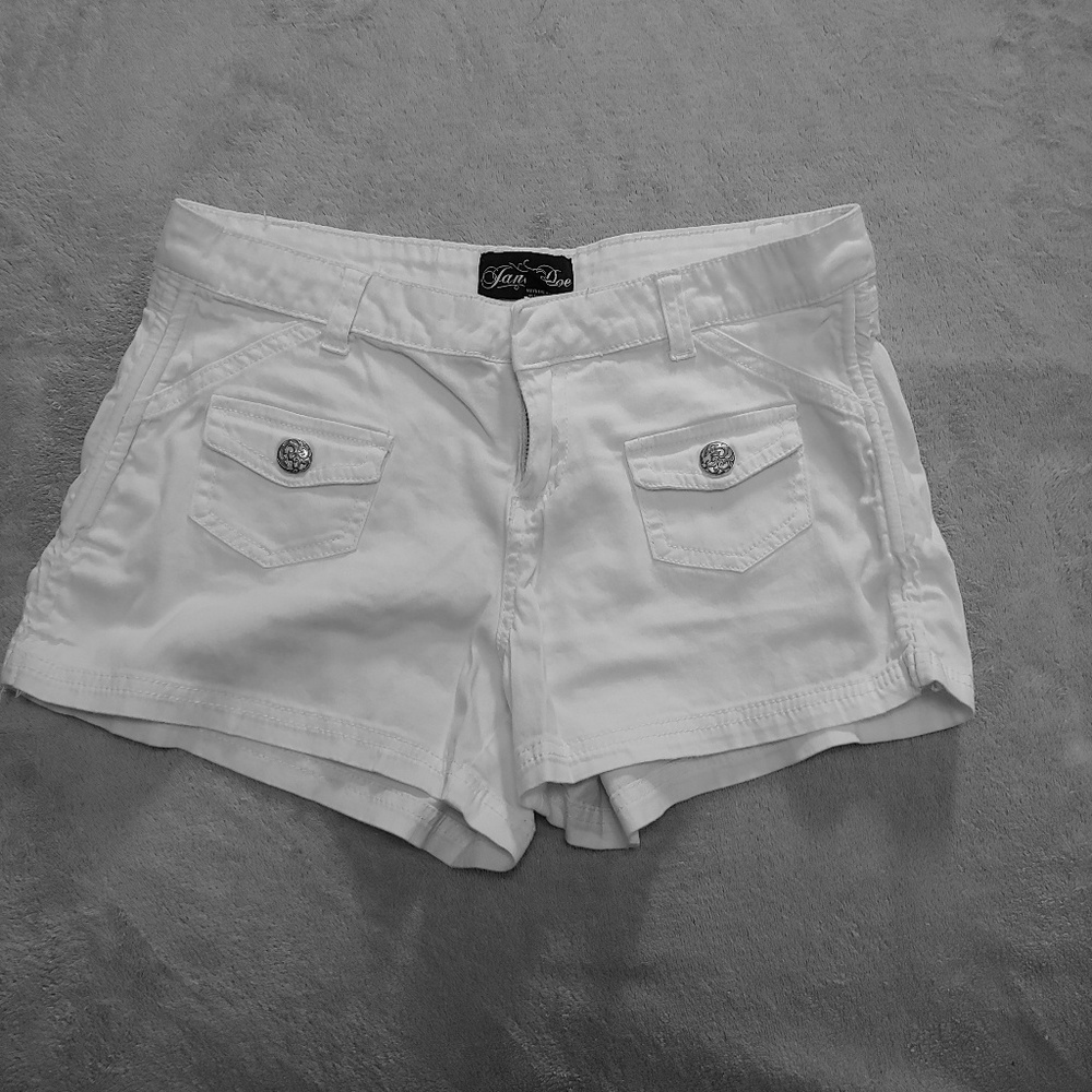 White Shorts Junior Size 7 Excellent Condition